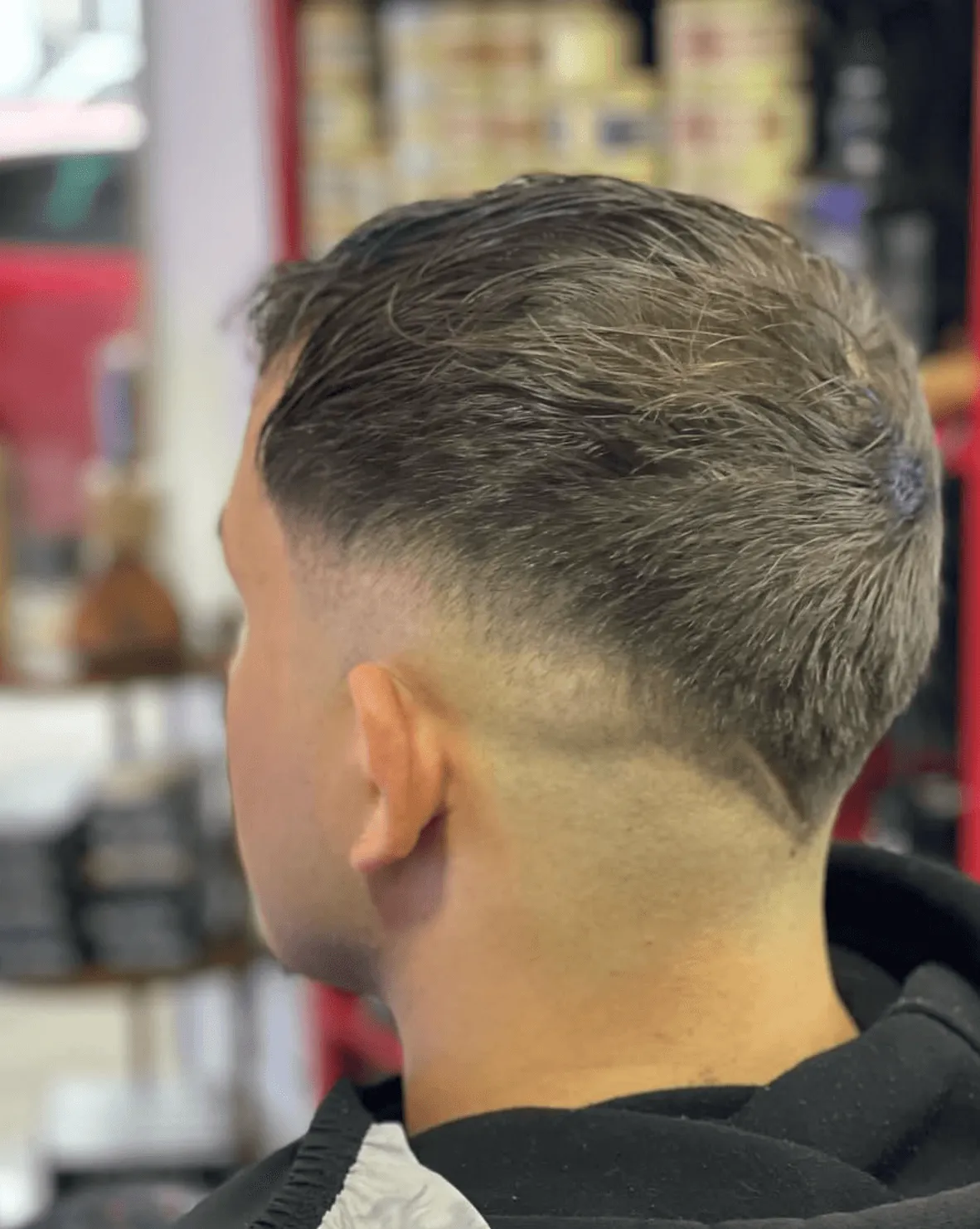 Kapsel geknipt bij Kapsalon Legends
