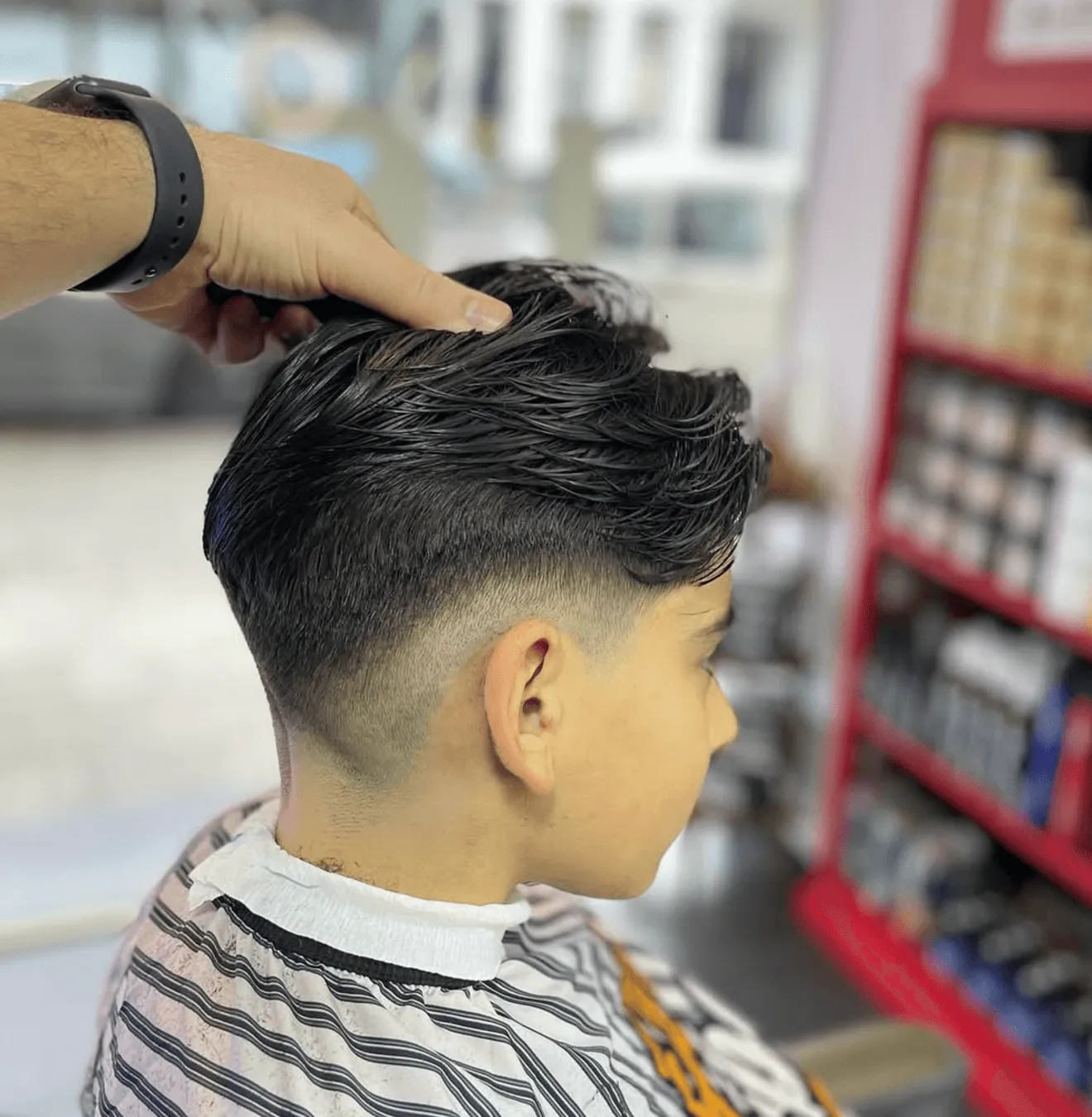 Kapsel geknipt bij Kapsalon Legends
